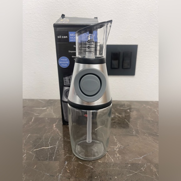 New! Olive Oil Dispenser Bottle Cooking Oil Dispenser Bottle for Kitchen with Me - Picture 6 of 8